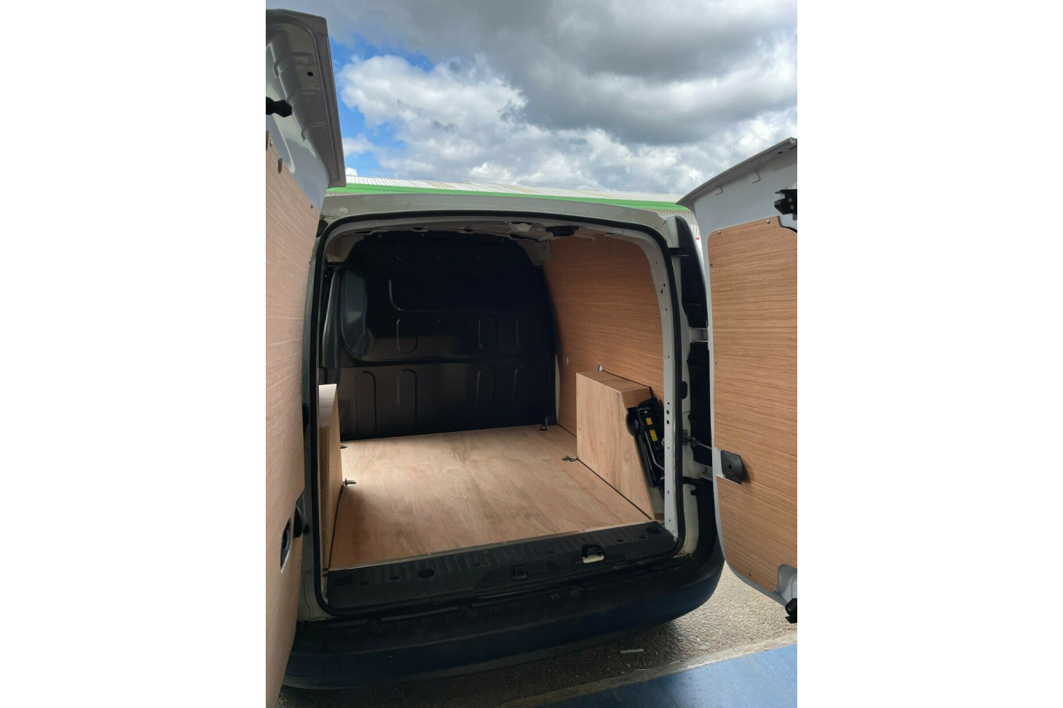 Mercedes Citan L2 MWB Ply Lining Kit 2013>