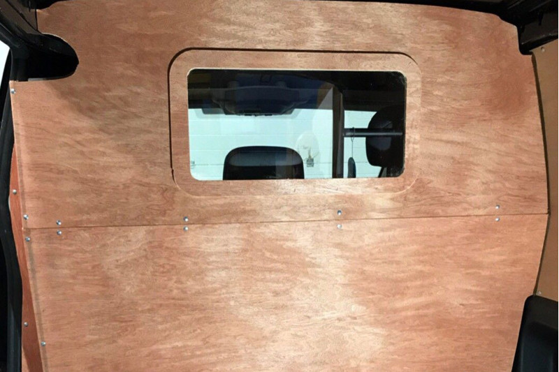 Citroen Berlingo Plywood Bulkhead With Window 2008>18