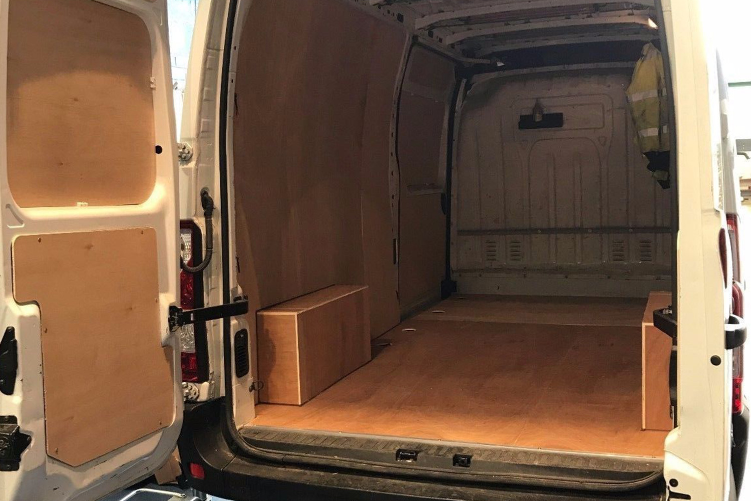 Vauxhall Movano L4 XLWB Full Ply Lining Kit 2010>2021